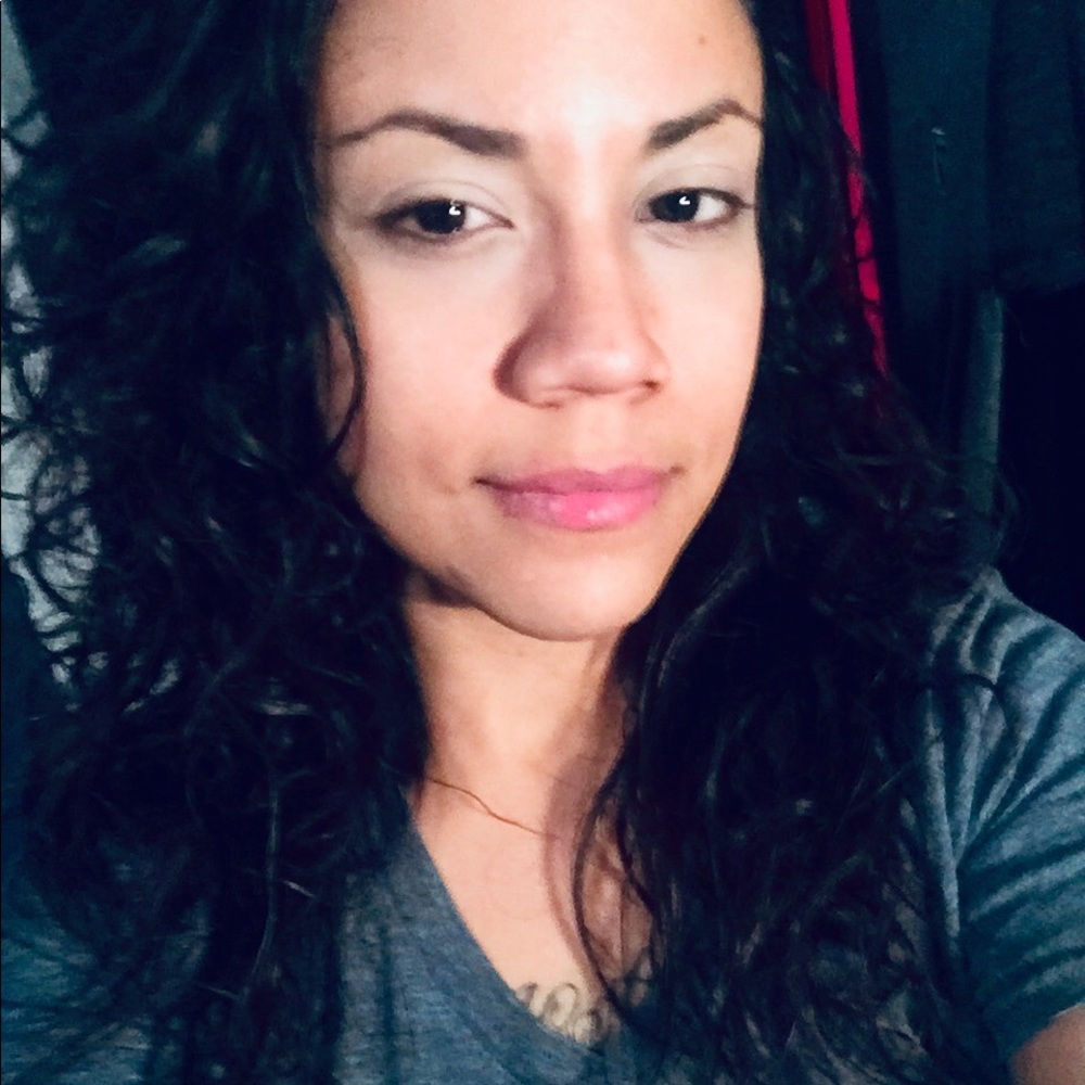 Meet your Posher, Alyssa